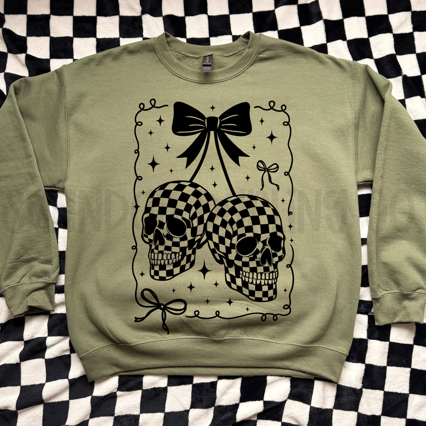 CHECKERED CHERRY SKULLS